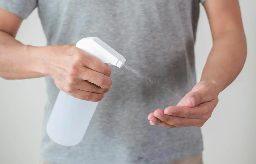 75酒精喷雾正确用法1.png