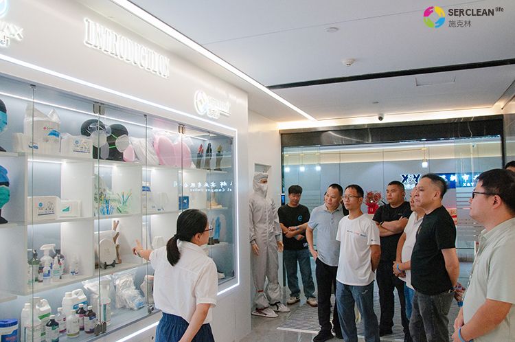广东省工业和信息化厅2025
年高端装备制造产业集群培育专题研修班一行到访深圳市mk体育实业有限公司开展参观学习活动