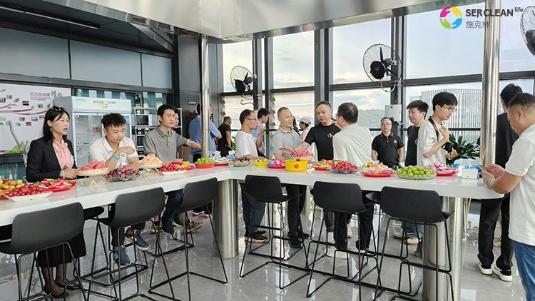 广东省工业和信息化厅2025
年高端装备制造产业集群培育专题研修班一行到访深圳市mk体育实业有限公司开展参观学习活动