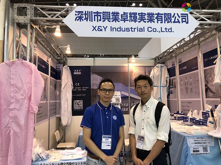 mk体育与客户留影