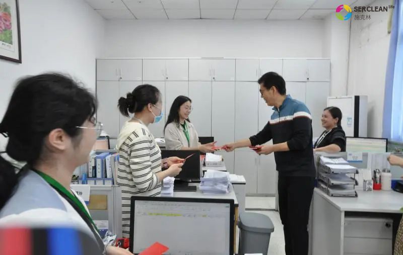 mk体育董事长发放开工红包