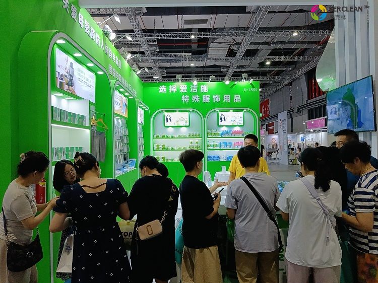 爱洁施展览高端银纤维防辐射孕装系列服装、一次性卫洁产品